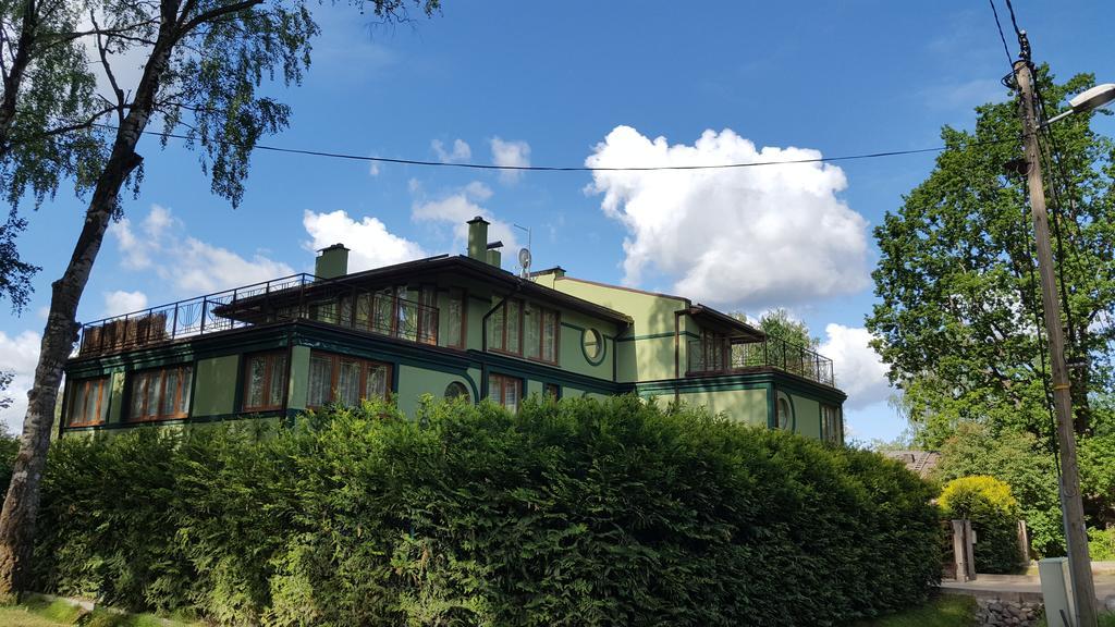 Villa Moderna ยูร์มาลา ภายนอก รูปภาพ